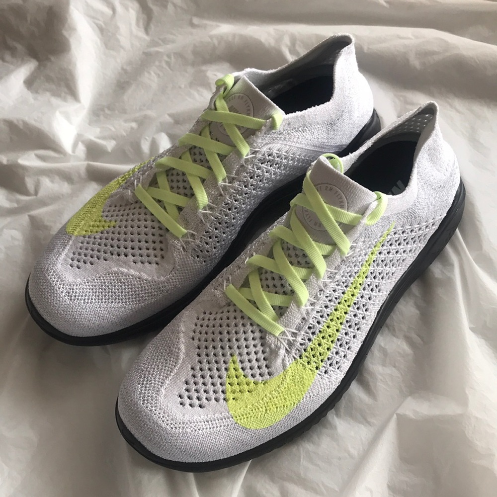 NWT Nike ID Custom Free RN Flyknit - Picture 2 of 8